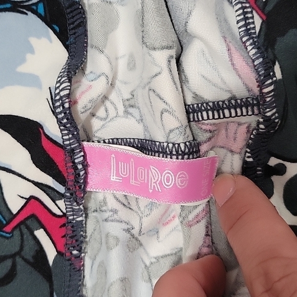 EUC LulaRoe Disney Cruella deville womens one size leggings - Picture 4 of 5